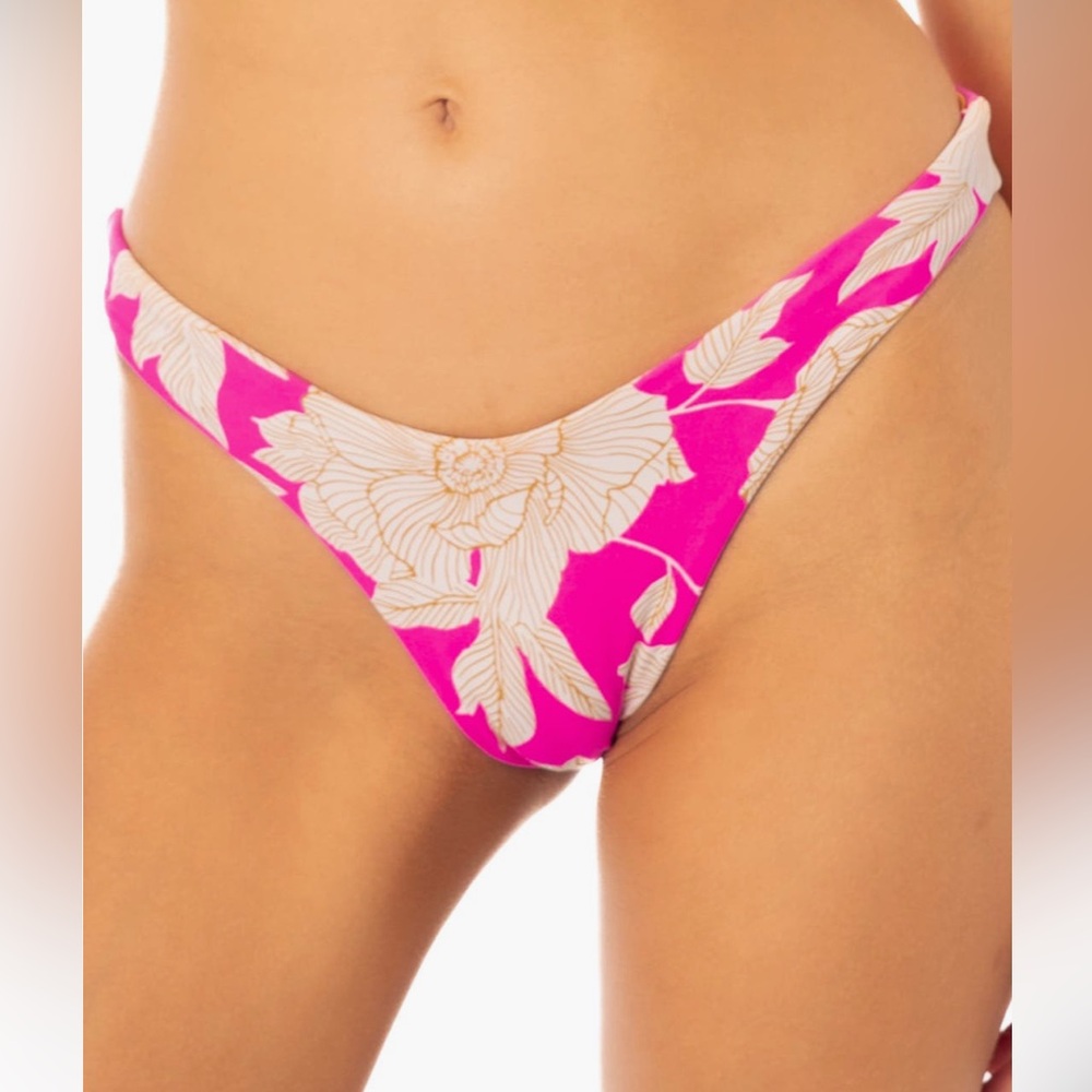 NWOT Maagi Splendour High Cut reversible Bikini Bottoms Size Large NEVER USED